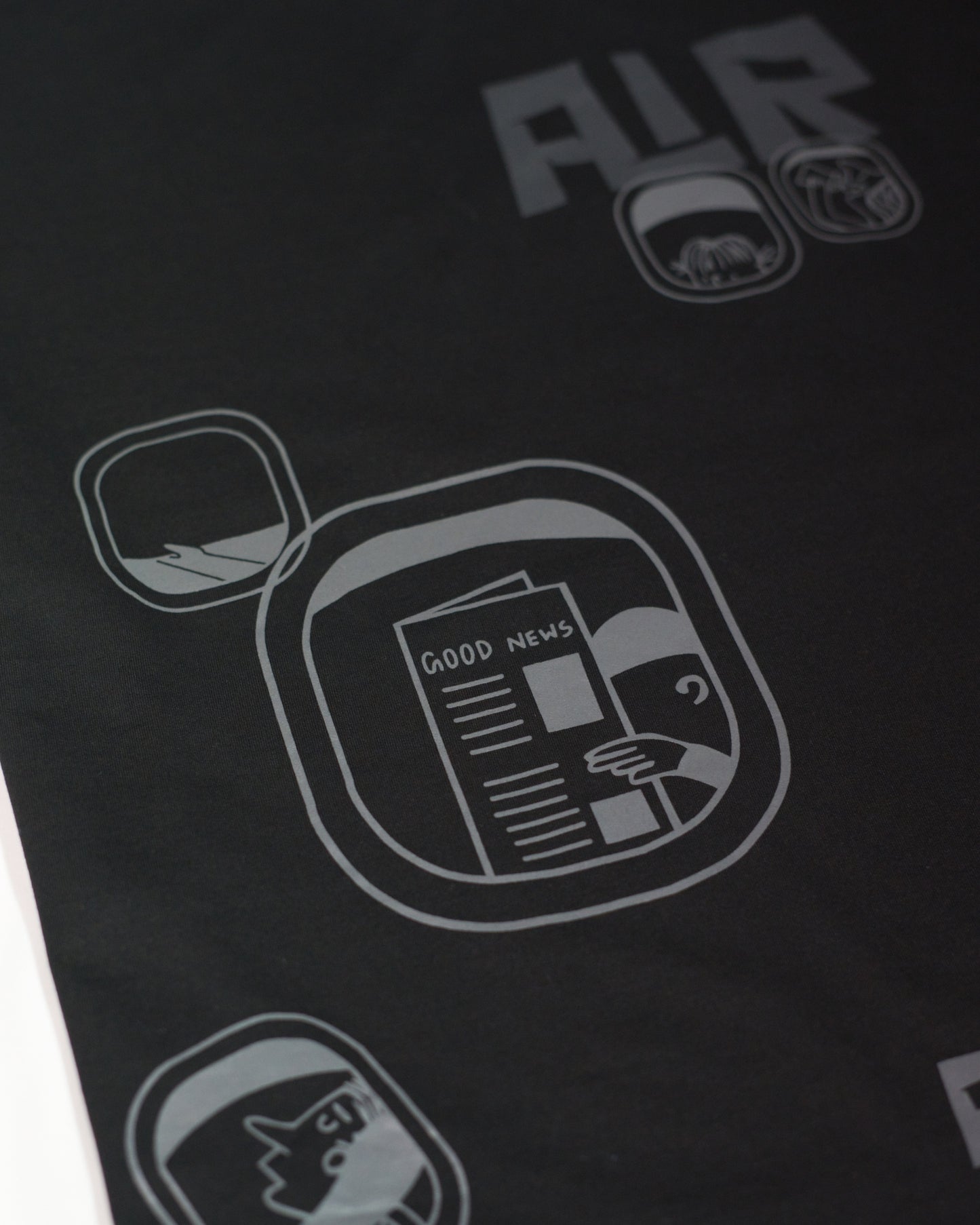 AIRBORNE SCREEN PRINTED BLACK T-SHIRT